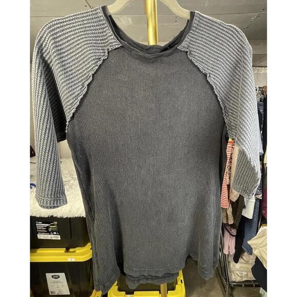 Soft Surroundings Tops - Soft Surroundings Waffle Knit Dolman Sleeve Top Size M Mixed Media Black Gray